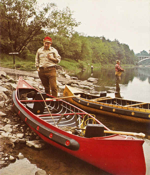 SportspalCanoes on the river fishing